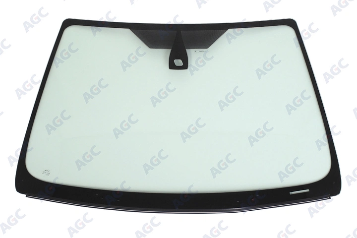 FORD FOCUS II 2004- лобовое стекло, место под датчик дождя, окно под VIN, нижний молдинг от Sisecam